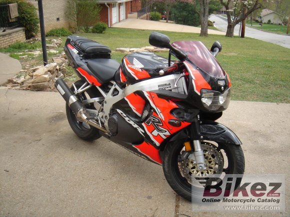 1997 Honda CBR 900 RR Fireblade photo